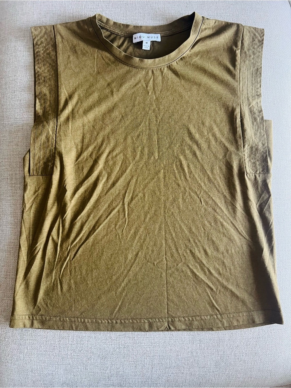 Miou Muse M Green Solid Knit Sleeveless Crew Neck Pullover Tank Top Women